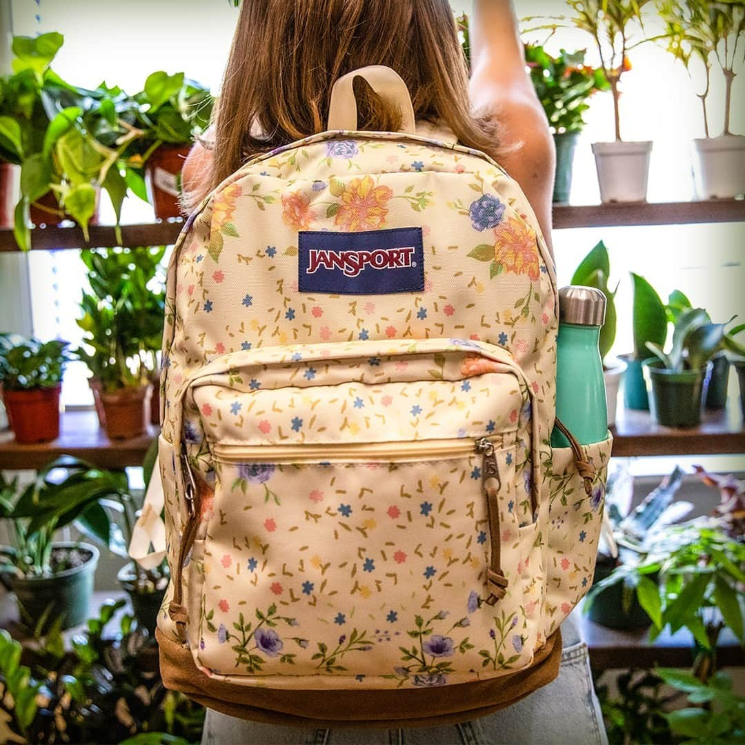 ジャンスポーツさんのインスタグラム写真 - (ジャンスポーツInstagram)「Meet the new, pastel prairie print Right Pack, adorned with lush leather suede accents. #AlwaysWithYou」6月17日 1時00分 - jansport