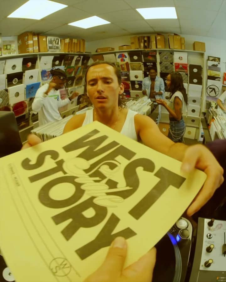 DJスネークのインスタグラム：「WESTSIDE STORY is out everywhere ! Get your groove on this Summer!」