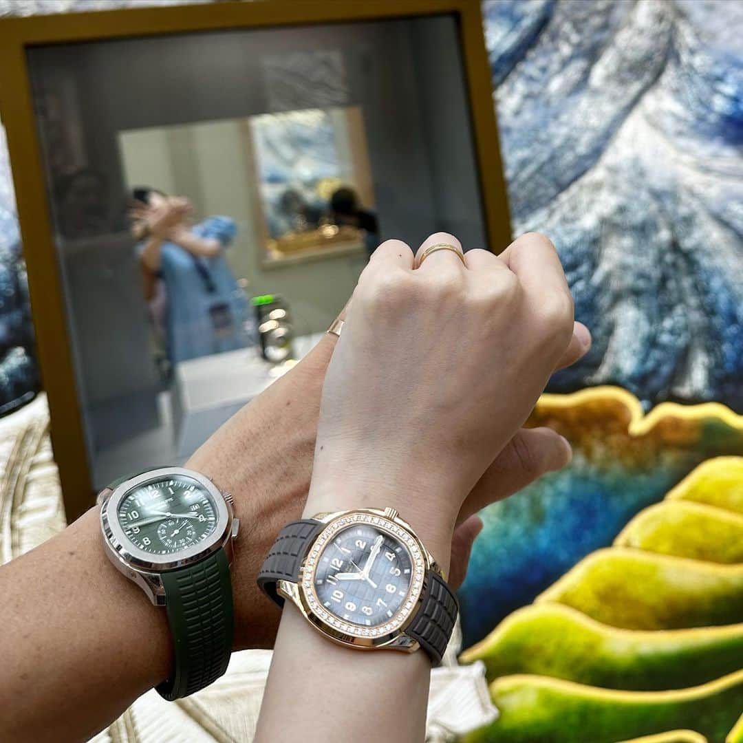 Reikaのインスタグラム：「@patekphilippe exhibition in Tokyo  6月25日まで開催されてるグランドエキシビションにご招待していただきました😆  歴史的アーカイブから現行モデル 見ることができます。 2度と間近で見ることはないであろうスーパーレア物も、、、  職人さんがどうレアハンドクラフトを作っているのかも拝見できて 改めてパテックフィリップの凄さを。工芸技術が時計作りの域を遥かに超えててアート作品。  今までスポーツモデルにしかあまり興味がなかったけど 今回の展示会で考え方が変わりました。  日本限定のものが特に心がときめきました。  ありがとうございました💓  皆様も是非行って見てください！すごくおすすめ。 ジュネーブの街並みも再現しててすごくすてき  #patekphilippe」