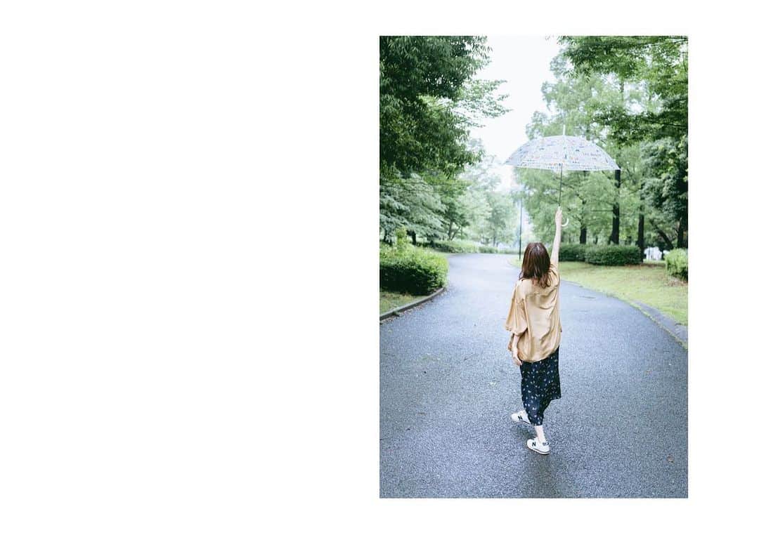 武井宏員さんのインスタグラム写真 - (武井宏員Instagram)「ENCOUNTER MAGAZINE 「君と歩く1キロメートル」 高田里穂  @riho__takada  #君と1キロ  プロとしての表情や、ふと出てくる落ち着いた雰囲気。散歩をしているうちに様々な表情と出会える。初めましてから1キロという短い距離を歩きながら彼女の素顔を探る感覚が楽しい。  ほんの少しだけ、彼女を知れた気がした。  https://encounter.curbon.jp/special/kimito1km-takadariho/  Model: @riho__takada  Hair Make: @ayane_923  Stylist: @yumeka91」6月17日 12時59分 - take1official
