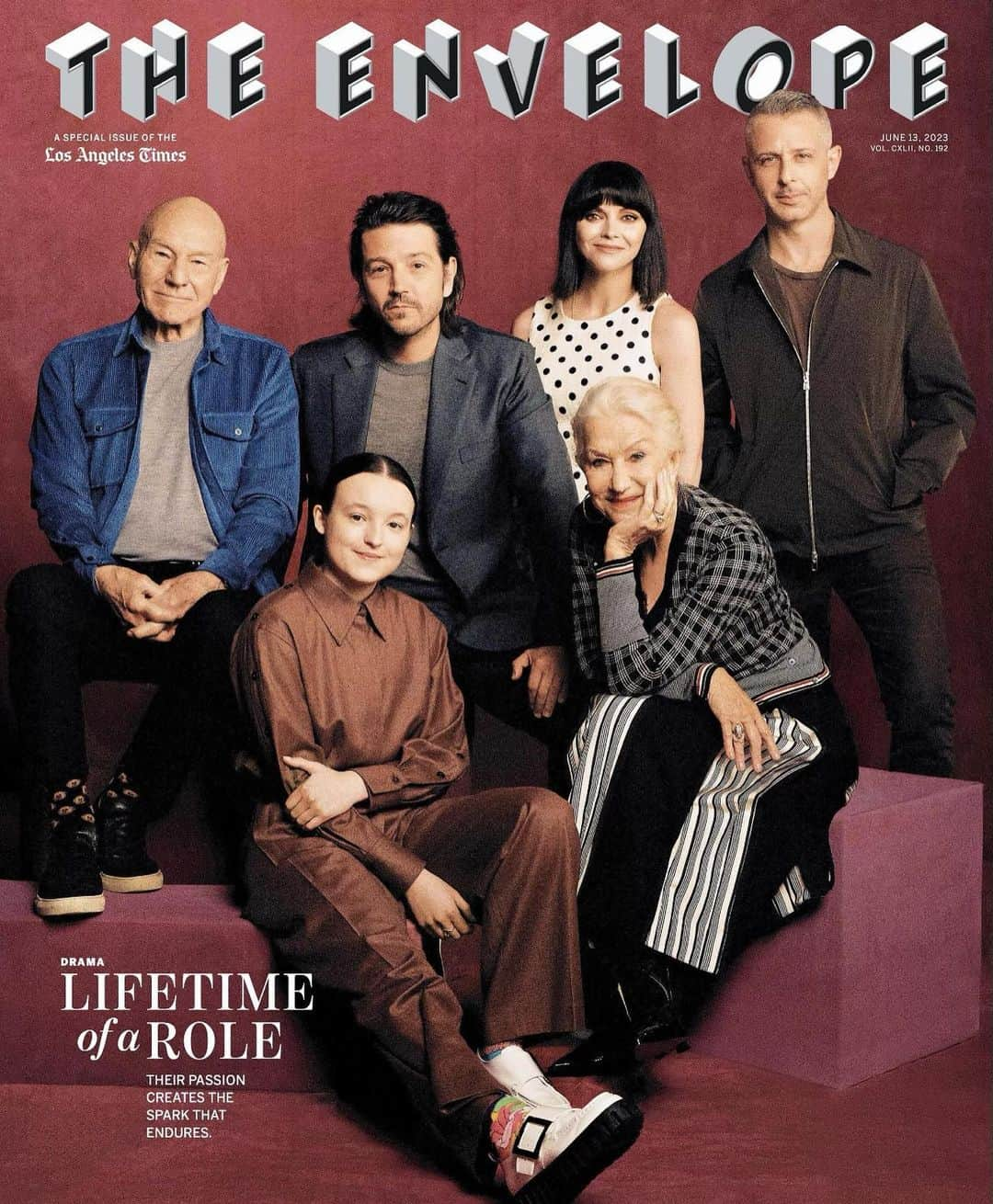 パトリック・スチュワートのインスタグラム：「Wonderful to be in conversation with this group of fellow actors.   @latimes @diegoluna_ @helenmirren #JeremyStrong @christinaricci @bellaramsey @startrekonpplus   📸: @alexgharper」