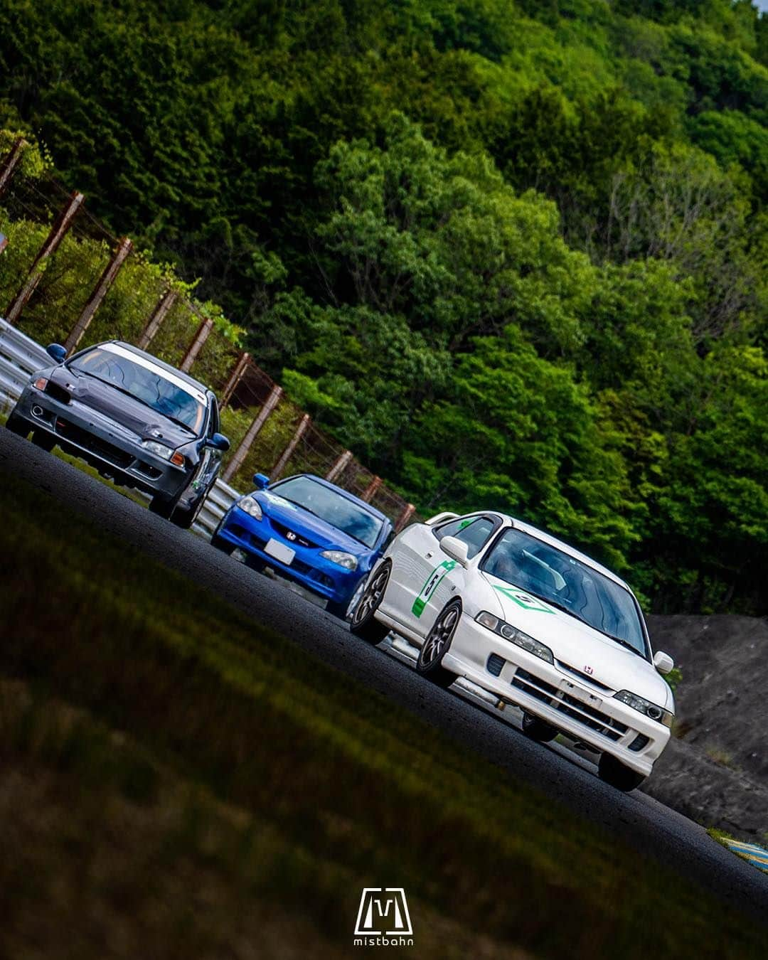 mistbahnさんのインスタグラム写真 - (mistbahnInstagram)「_ Honda DC2 Integra Type R _ 🚗: Account unknwon 📷: @mistbahn _ Shot on May-20 2023 🏁 "Circuit Festa ( @circuit_festa_west_japan )". Central Circuit (Hyogo Japan) _ JP) 2023年5月20日、セントラルサーキットで開催された「サーキットフェスタ ( @circuit_festa_west_japan )」で撮影。 _ #circuitfesta #サーキットフェスタ  #circuitfesta2023 #サーキットフェスタ2023 #centralcircuit #セントラルサーキット #hondaintegra #dc2 #dc2r #dc2integra #itr #インテグラ #ホンダインテグラ #integra #hondaintegratyper #rsx #acurarsx #bseries #vtec #timeattack #timeattackjapan #hondasontrack #ek9 #eg6 #hondacivic」6月17日 6時40分 - mistbahn