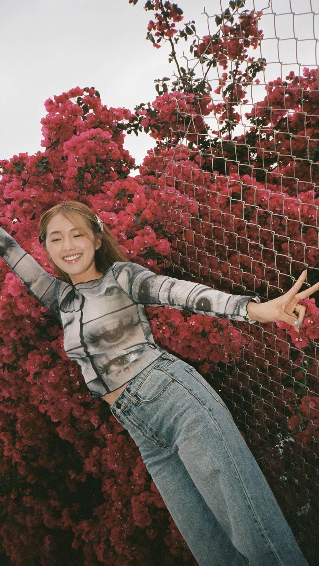 のインスタグラム：「a lil film dump of my fave film shot in the day and night. which ones do you prefer? 📸❤️‍🔥」