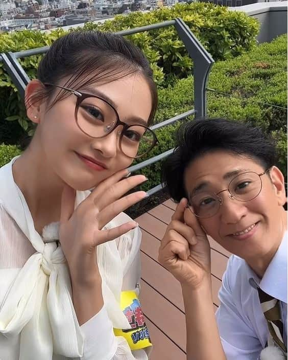 Zoff Officialさんのインスタグラム写真 - (Zoff OfficialInstagram)「TBSテレビ「カバン持ちさせてください！」でZoffが紹介されます！ アンタッチャブルの柴田さんがあの有名な人のモノマネも⚾️！？ インフルエンサーで人気のみとゆなさんの可愛いメガネ姿も必見です。 ぜひご覧ください！ 6/17（土）放送 深夜1:28～（関東ローカル） 放送後はTVerでもご覧になれますので是非見てください👀  #tbs #カバン持ちさせてください #zoff #ゾフ #伊達メガネ #メガネ男子 #メガネ女子 #サングラス #サングラス男子 #サングラス女子 #サングラスコーデ #ボストン #ウェリントン」6月17日 8時00分 - zoff_eyewear