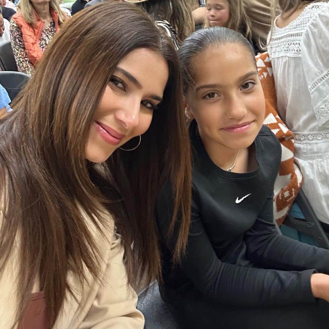 ロゼリン・サンチェスのインスタグラム：「Me & my girl!!! Te amo #sebelicious  @sebitennis」