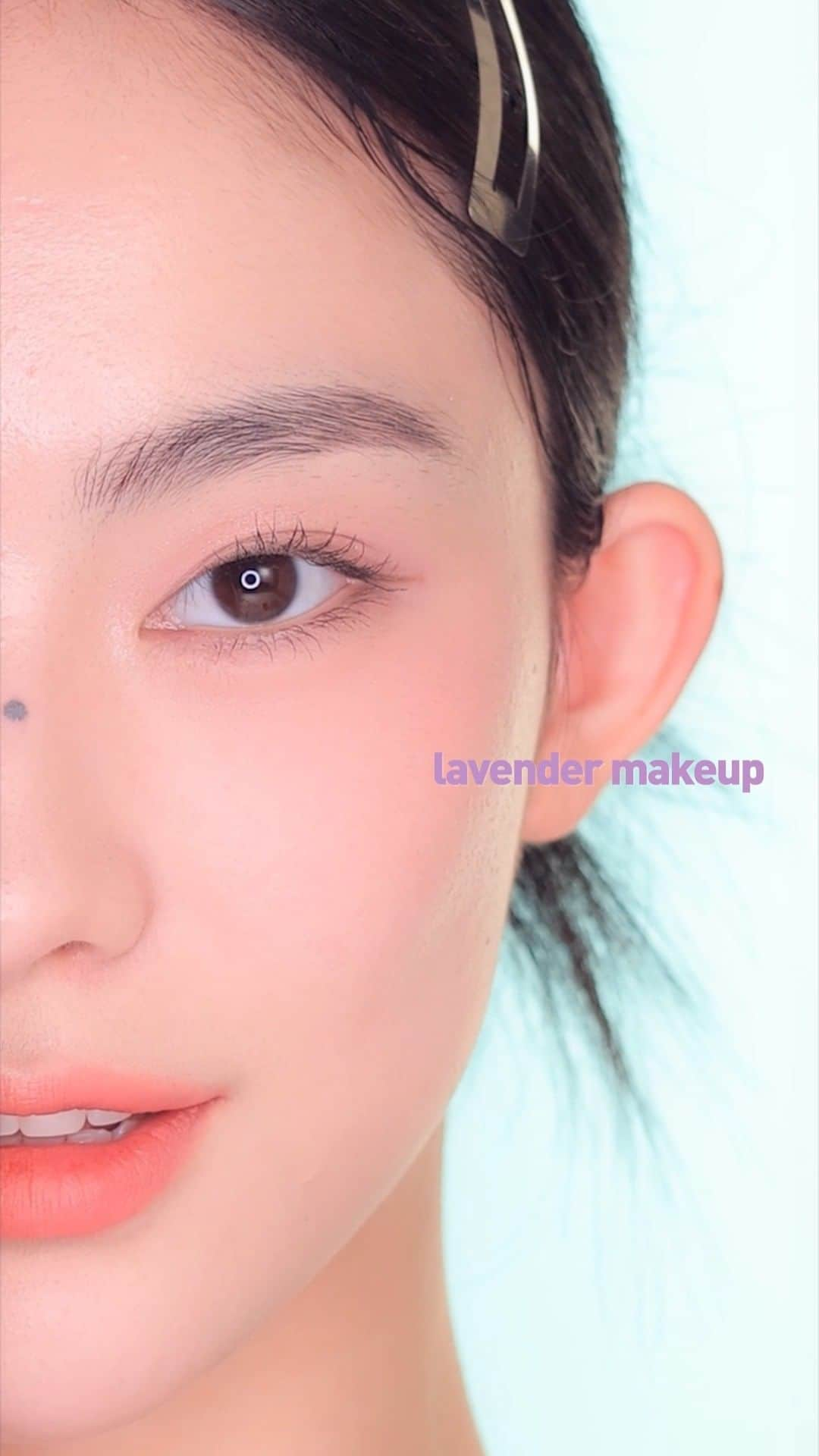 Official STYLENANDAのインスタグラム：「싱그러움이 뿜뿜 넘치는 apricot makeup🍊🧡 VS 러블리함 그 잡채 lavender makeup🌷💗  🍊🧡VS🌷💗  여러분의 선택은?   #3CENEWTAKEPUREPARING #3CE뉴테이크퓨어페어링 #3CENEWTAKEEYESHADOWPALETTE #3CENEWTAKEFACEBLUSHER #3CESOFTMATTELIPSTICK #3ce #3cestylenanda」