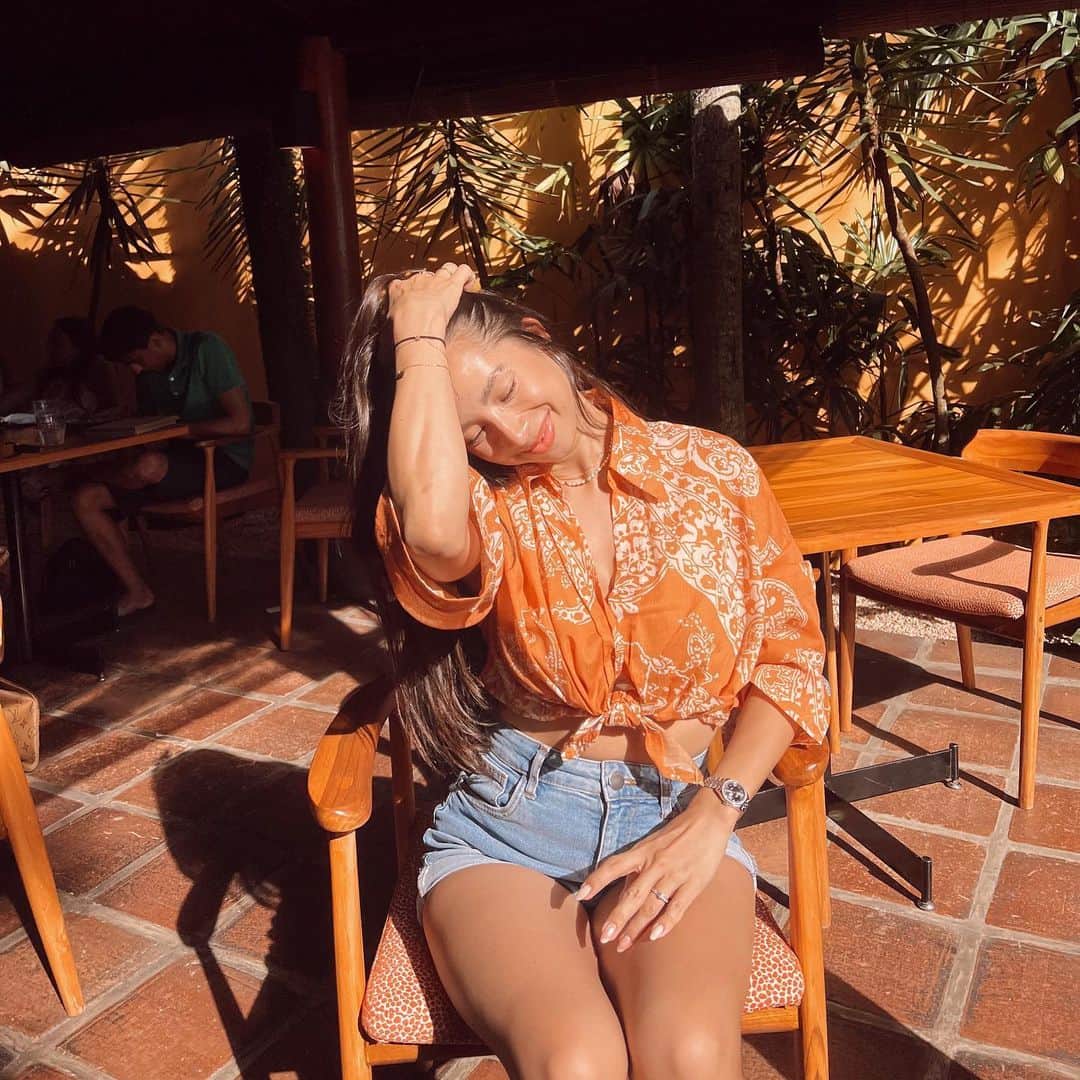 Jennifer Bachdimのインスタグラム：「Choose your weekend mood 😅 I’m going for last one 😂 . . @kiyomisuebachdim took my photo and I took hers 🥹 #teamBachdim #weekendmood」
