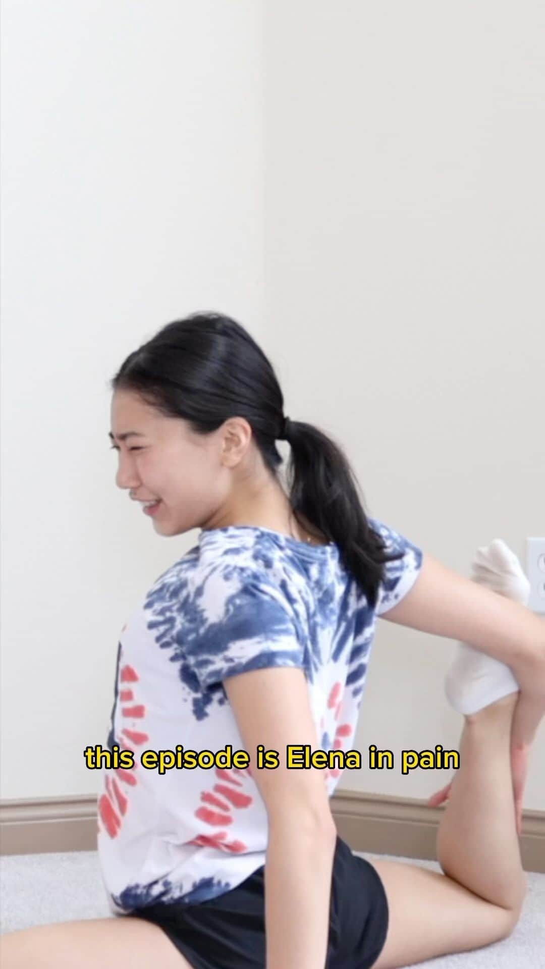 篠原枝令菜のインスタグラム：「My new series is coming out tmr at 2pm PST 🥰 make sure to watch on YT!!! #rhythmicgymnastics #interview #flexibility」