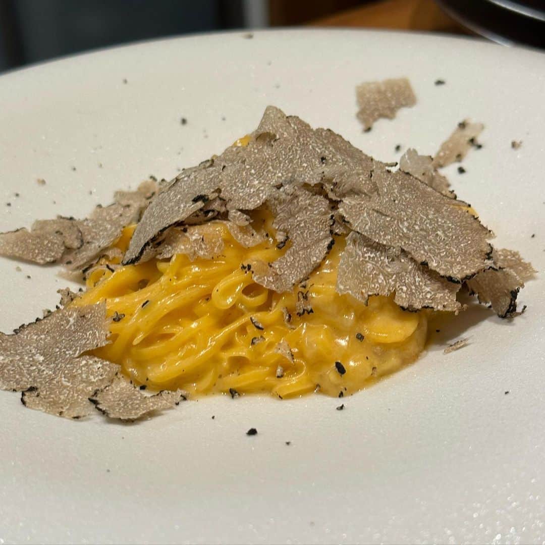 のインスタグラム：「二次会で連れて行って頂いた博多のイタリアン。今回はワイン🍷とパスタだけ。めっちゃ美味美味！絶対、次回はコースで食べます！  #福岡グルメ  #西中洲グルメ  #イタリアン  #パスタ  #隠れ家  #shinsukeyamamoto」