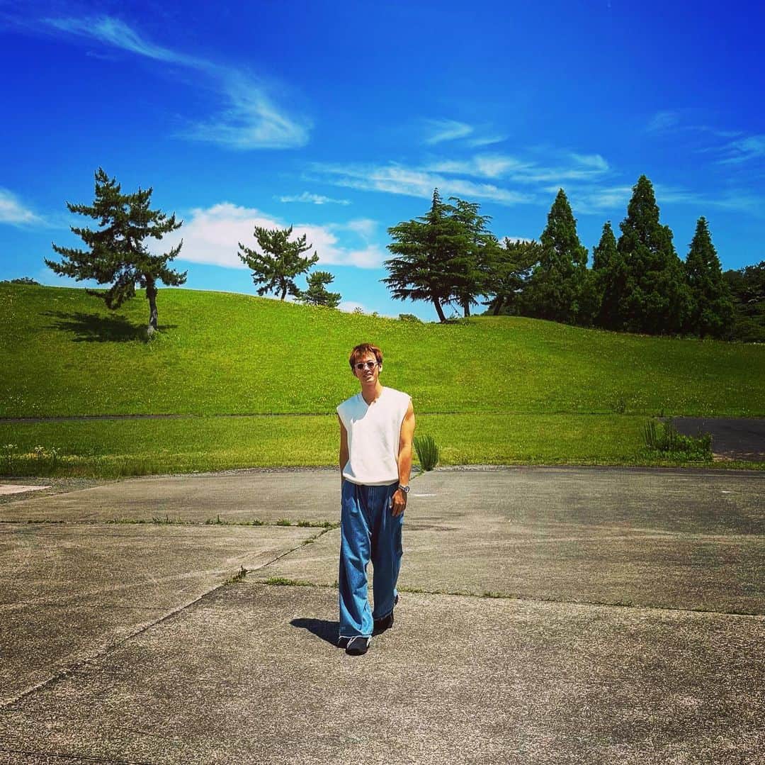 竹内涼真さんのインスタグラム写真 - (竹内涼真Instagram)「夏　こいよ　準備はできてる  　☀️🏝🗻☀️🎥🧡  撮影頑張る。」6月17日 11時12分 - takeuchi_ryoma