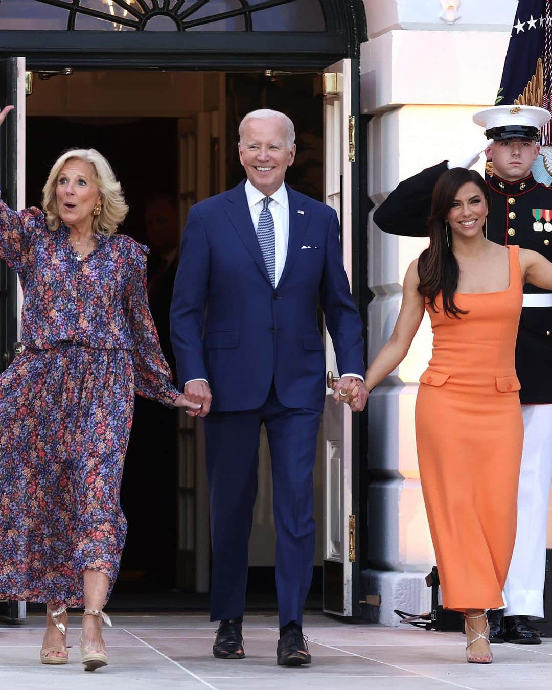 Just Jaredさんのインスタグラム写真 - (Just JaredInstagram)「Eva Longoria hosted a #FlaminHot screening at the White House this week with President Joe Biden and First Lady Dr. Jill Biden, following a week of promo in NYC #EvaLongoria #JoeBiden #JillBiden #AnnieGonzalez #JesseGarcia Photos: Backgrid, Getty」6月17日 11時29分 - justjared