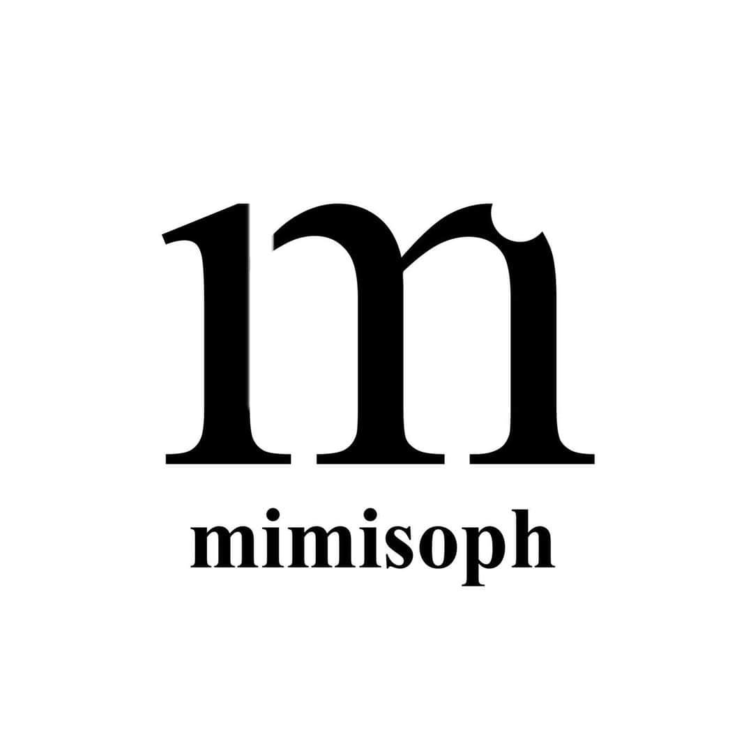 nemuru_inuのインスタグラム：「【ご報告】 ㅤ  ご報告が遅くなり申し訳ございません。  teshioniのサービス終了に伴う、mimisophの今後に関してのご報告です。 長くなってしまいますがご一読頂けますと幸いです。 ㅤ  重ねてにはなりますがteshioniの皆さん、パタンナーさん、職人さん達、そして何よりも手に取ってくださった皆様に改めて心より感謝申し上げます。」