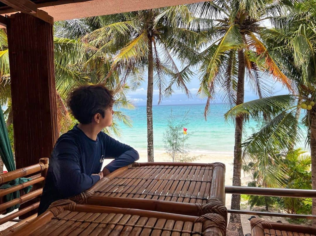 クォン・スンイルさんのインスタグラム写真 - (クォン・スンイルInstagram)「#Boracay 🏝️ #BoracayIsland #CrystalCove」6月17日 21時22分 - urbankwon