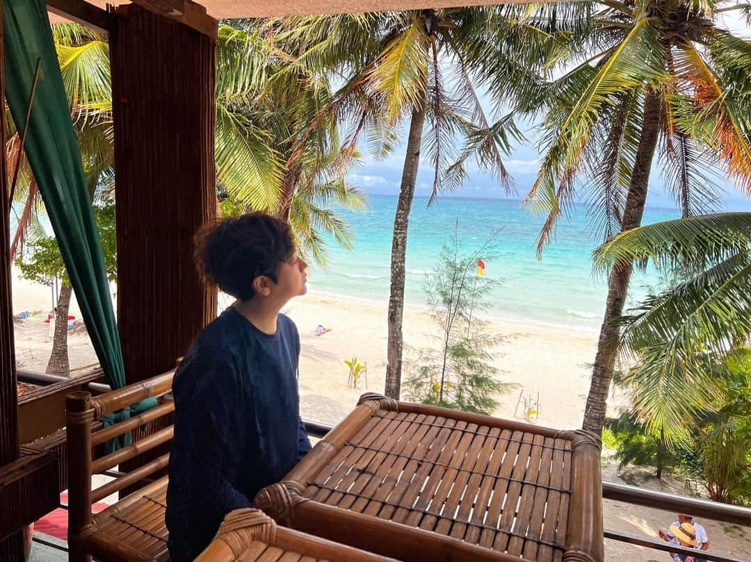 クォン・スンイルのインスタグラム：「#Boracay 🏝️ #BoracayIsland #CrystalCove」