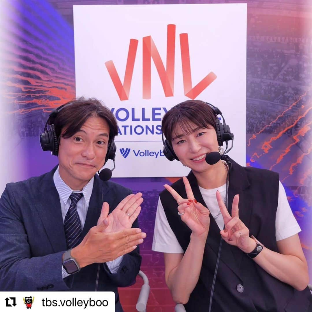 大友愛さんのインスタグラム写真 - (大友愛Instagram)「#Repost @tbs.volleyboo with @use.repost ・・・ . /／ #ネーションズリーグ 2023 第7戦🇯🇵日本vsドイツ🇩🇪 \＼  BS-TBS今夜7時放送📺  ロンドン五輪🥉銅メダルメンバー大友愛さんTBS初解説です💪 めちゃくちゃ緊張されてましたが新タさんとの息ピッタリのコンビネーション是非ご覧下さい😚💟  解説　大友愛 実況　新夕悦男  #VNL2023 #ツナゲキズナ👐  今日の試合は 両チーム気持ちも出し切って戦っていました🔥息をすることを忘れてしまうくらい惹きつけられる展開でしたね‼️ 素晴らしいプレーがたくさんあっただけに 結果は悔しいのひとこと😭 下を向いていられませんね‼️❤️‍🔥 試合はまだ続きます💪🏻  明日はアメリカ戦🇺🇸 みんなのPowerブラジルまで 届けましょう❤️‍🔥🤲  引き続き応援よろしくお願いしますッ🤟  そして、何より🥹 新夕アナウンサーが隣でとても心強かったです！まだまだ力不足ですが沢山勉強してまたご一緒できるようにがんばります‼️ ありがとうございました🙇‍♀️  スタジオで放送に携わってくださってるスタッフのみなさんも昼夜関係なく頑張ってみなさんに熱い試合を届けてくださりありがとうございます❤️‍🔥  #ワンチーム #スポーツの力」6月17日 21時39分 - ai_dayooon