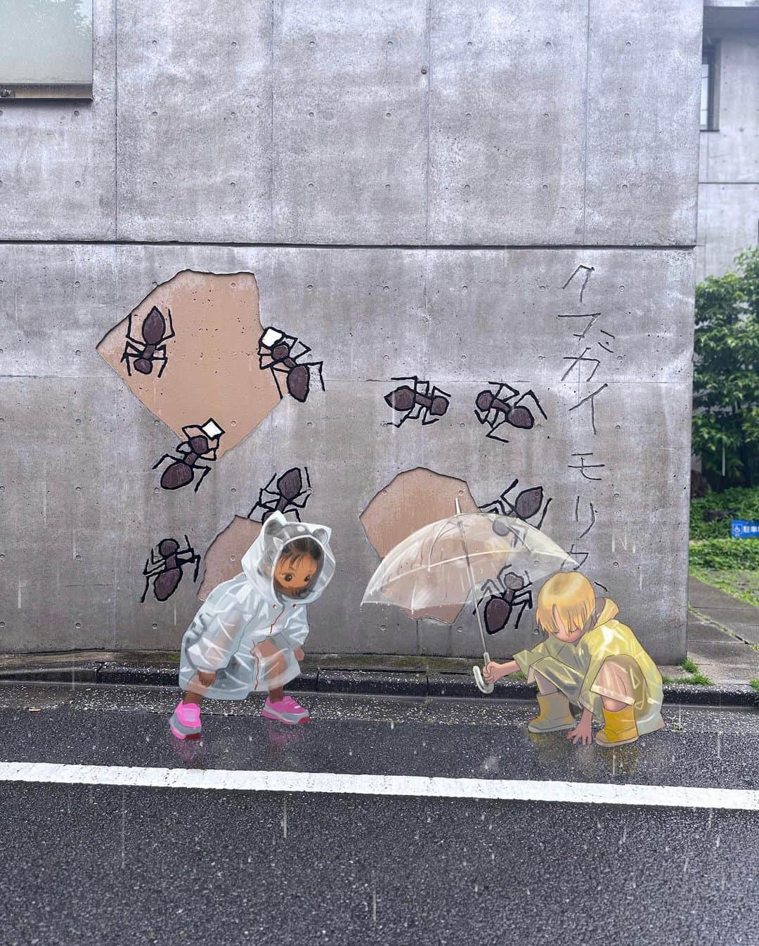 門小雷のインスタグラム：「TOKYO adventures with Gaipei and Muibo🇯🇵 👹ガイペイとムイボとの東京の冒険👹  Spot the places you know 🥷  #gaipeimuibo」