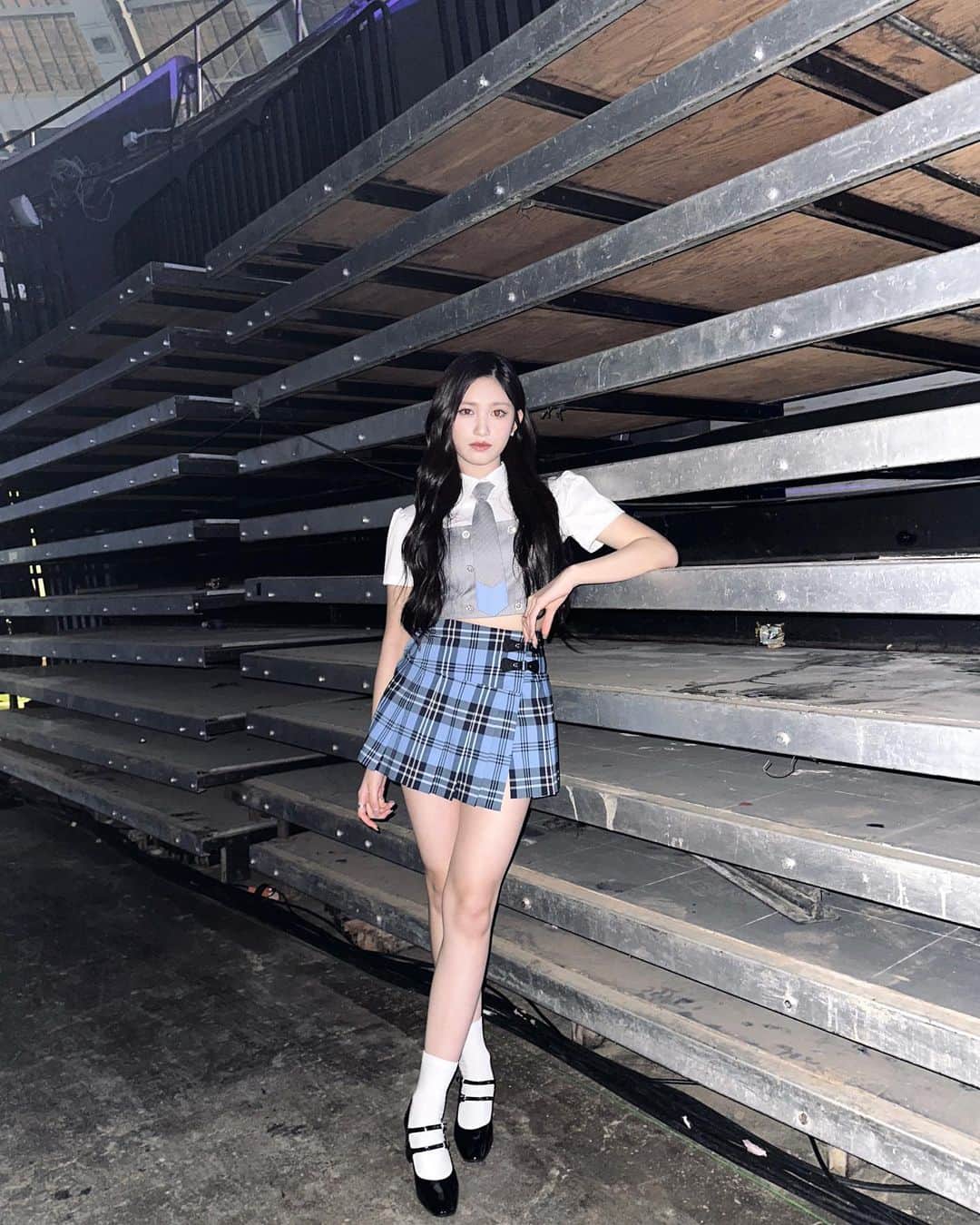 IVEさんのインスタグラム写真 - (IVEInstagram)「🩵🩵🩵 #IVE #아이브 #アイヴ #LEESEO #이서 #イソ」6月 ...