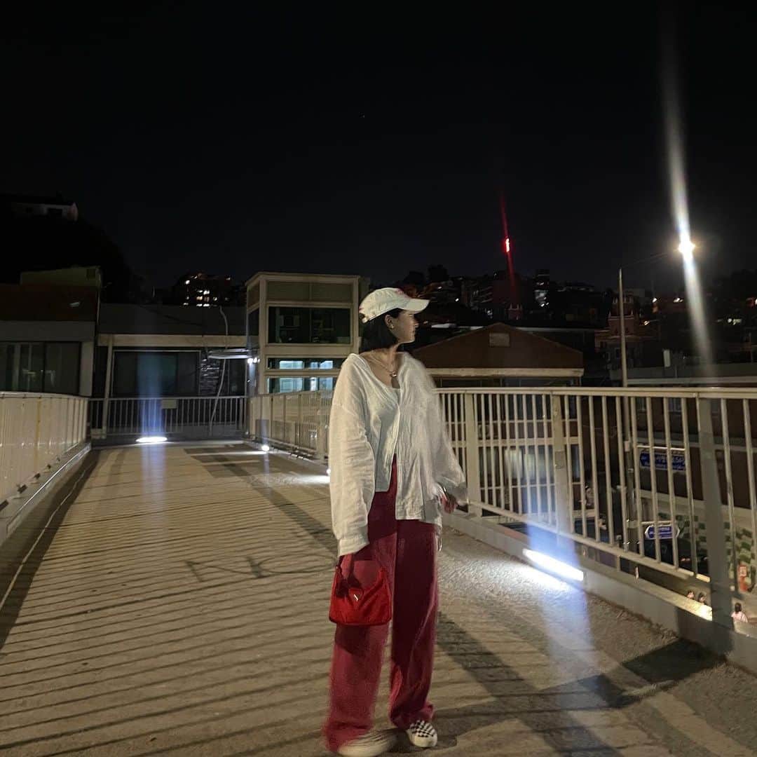 ジョンハさんのインスタグラム写真 - (ジョンハInstagram)「오늘 밤, 당신의 앞니를 똑 떼 갑니다🪽」6月17日 21時58分 - 1993kg