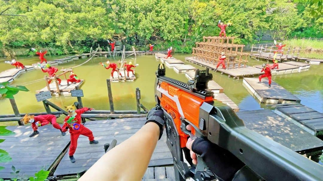 Kamiwaza Trickshotsのインスタグラム：「Nerf War | Amusement Park Battle 38🔫 ナーフ戦争 | 南知多グリーンバレイ編🔥公開  今回の舞台は愛知県の知多半島の南側に位置するテーマパーク！！ 豊かな自然の中で遊べるアスレチックやアトラクションを駆使した熱きナーフの戦いをお楽しみ下さい😎🔥 勝利のご褒美「知多牛」も最高に美味しかったです🍖  @minamichita.greenvalley  お忙しいなか撮影に全面協力して頂き本当にありがとうございました🙏  @kamiwaza.tomo @nari_kamiwaza @hidetorian  #nerf #nerfwar #nerfgun  #youtube #南知多グリーンバレイ」