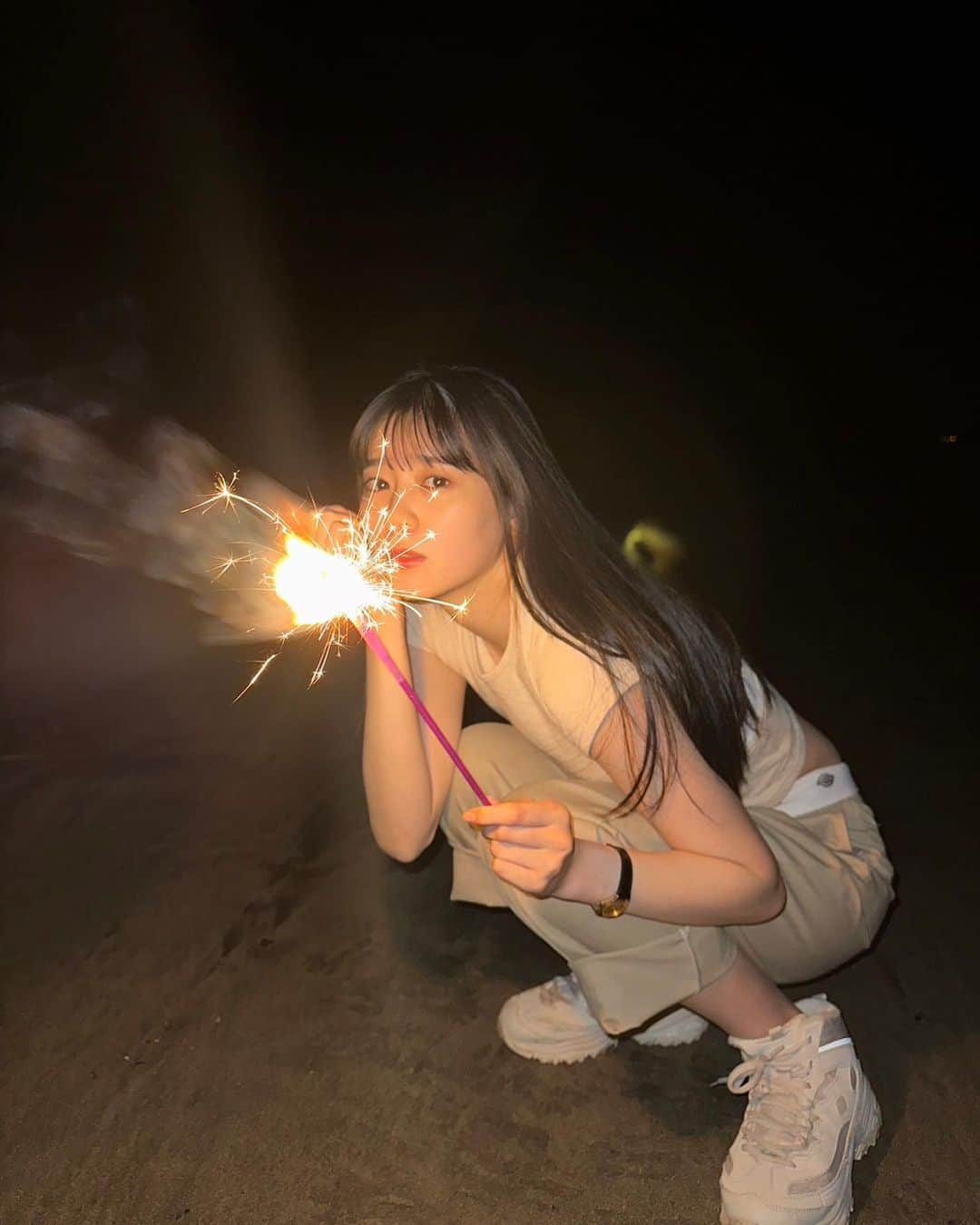 坂井仁香のインスタグラム：「夏。  #とき宣#坂井仁香#ひとちゃん#超とき宣#超ときめき宣伝部#夏#花火#海#デッキーズ」