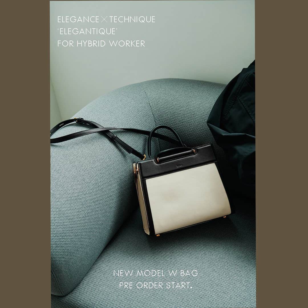 ロペのインスタグラム：「「W BAG」登場！ 働く女性の隣に、ÉPORから新モデル誕生。 ⁡ ROPÉで人気を博したジャバラバッグ。 今回リモデルし「W BAG」として登場します！ 働く女性の隣に、通勤やお出かけや様々なシーンに味方になるツールとして、デザイン性と機能にこだわったW BAG。 先行予約がスタートです！ ⁡ ▶ITEM ⁡ #GGX83400 W BAG Medium ¥22,000 (税込) ⁡ J'aDoRe JUN ONLINEでご購入いただけます。 ⁡ ⁡ ⁡ @epor_rope @jadorejunonline #ÉPOR #ロペエポール #美しさととのう #ととのう #通勤バッグ #Wbag #ロペ #ROPÉ #ropejp」