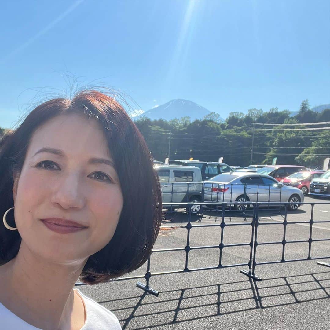 馬場典子さんのインスタグラム写真 - (馬場典子Instagram)「#富士山 見えてきましたー！ 近い！ 眠い！ （昨日遅くて今日早かったので…）  #馬場典子 #ばばちゃんネル」6月17日 15時37分 - baba_channel
