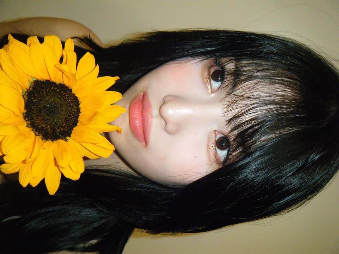 もものインスタグラム：「🌻」