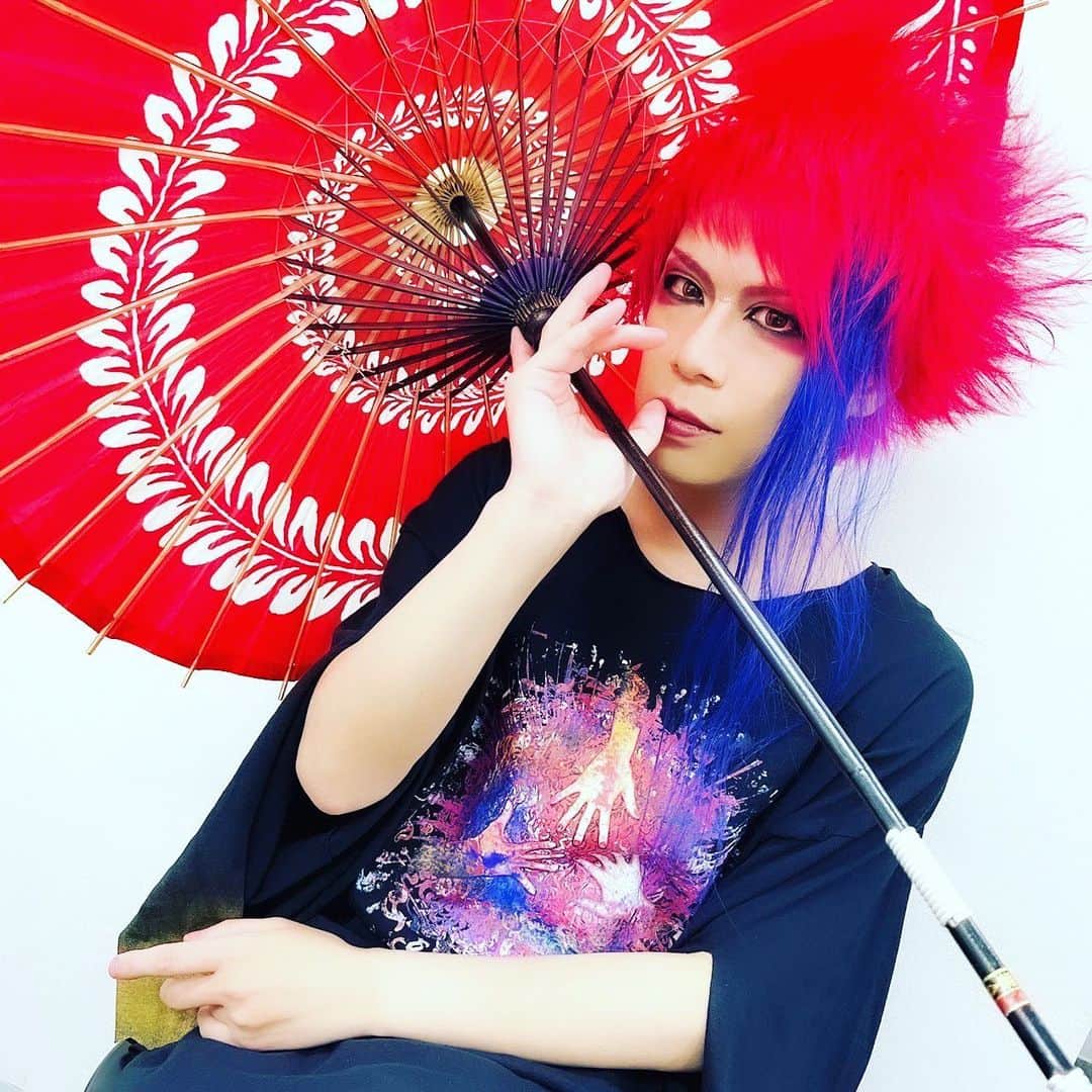 己龍さんのインスタグラム写真 - (己龍Instagram)「己龍単独公演『三位一体』 仙台darwin🐉 ありがとうございました🙏 #己龍 ...