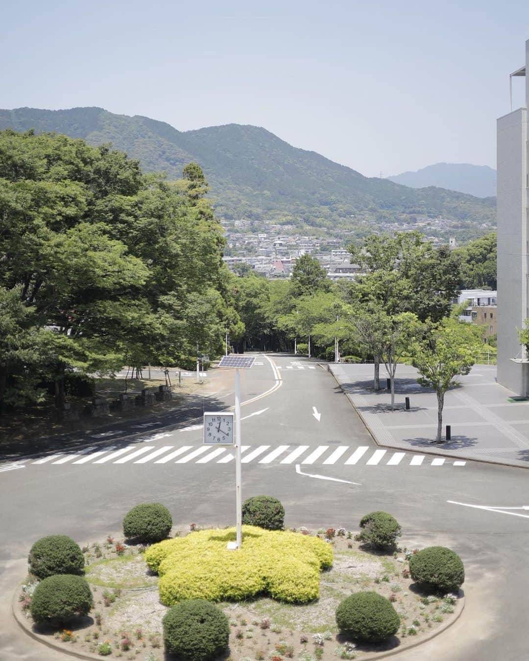 福岡女子短期大学さんのインスタグラム写真 - (福岡女子短期大学Instagram)「💠1/365days💠  キャンパス内で撮影しました写真を紹介します🤳 協力いただいた皆さんありがとうございます😊  #福女短 #福女短スナップ  #福岡女子短期大学 #教育実習頑張ってください  #誕生日おめでとう」6月17日 16時46分 - fukuoka_wjc