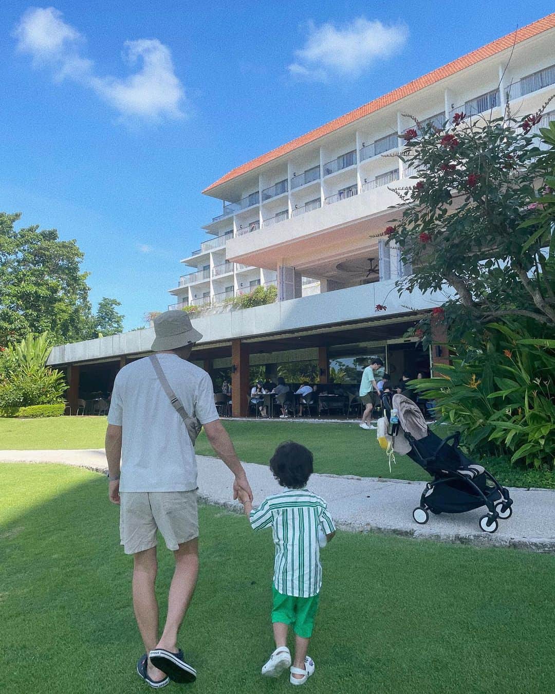 キム・ヒナさんのインスタグラム写真 - (キム・ヒナInstagram)「아들 첫 해외여행 끝🏝️✈️ 아빠 엄마 열심히 일하고 또 좋은데 놀러가쟈✨」6月17日 16時56分 - xkimheenax