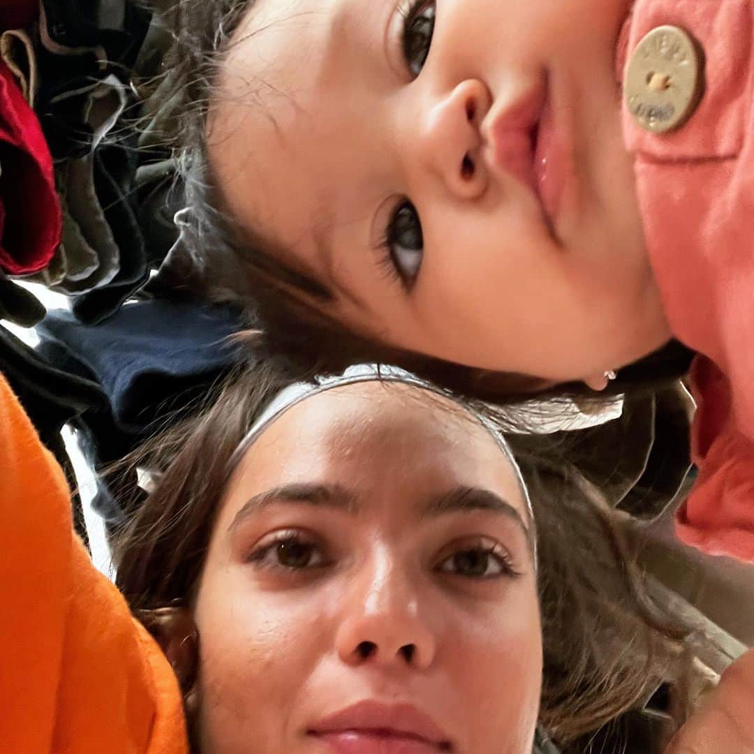 Inka Williamsさんのインスタグラム写真 - (Inka WilliamsInstagram)「Never too late for a Kalu appreciation post…. She turned 1 yesterday 🥺 her mama is so beautiful inside and out so i am not surprised why Kaluela is my favorite little girl ever 🌸💗 she makes our days brighter and her sweetness and her laugh is infectious. We love you Kalu. Please stop growing up so fast 😭😭😭 happy first birthday」6月17日 17時05分 - inkawilliams