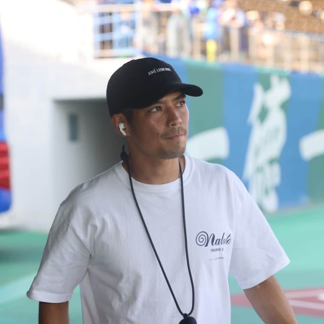 徳島ヴォルティスさんのインスタグラム写真 - (徳島ヴォルティスInstagram)「【6/17(土)19:00 山形戦】 選手バスがスタジアムに到着🚌  #徳島ヴォルティス #vortis #Jリーグ #football」6月17日 17時21分 - tokushima_vortis