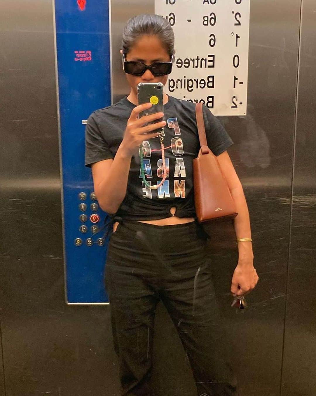 アーペーセーさんのインスタグラム写真 - (アーペーセーInstagram)「The Virginie bag.  An A.P.C. fam favourite.  #APCParis」6月17日 17時24分 - apc_paris