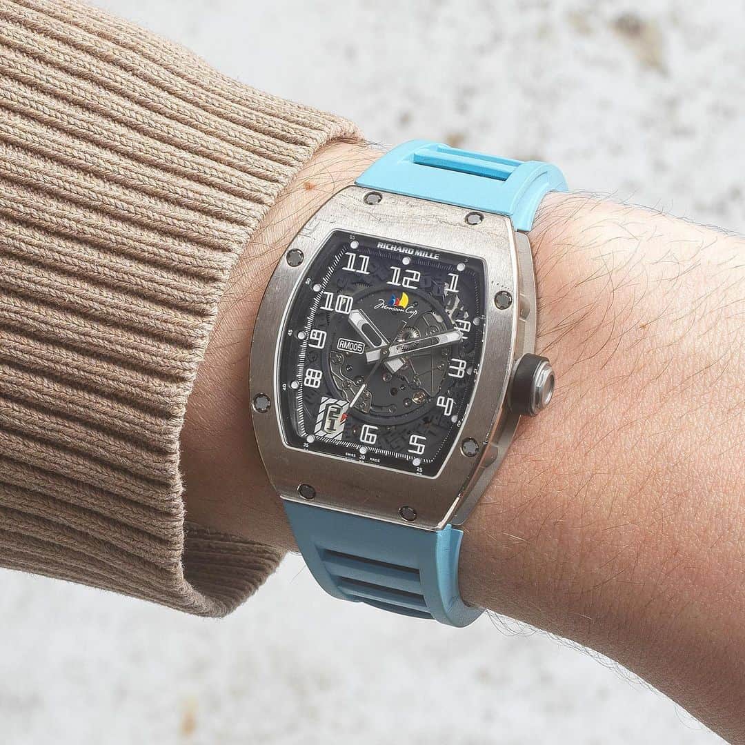 Daily Watchさんのインスタグラム写真 - (Daily WatchInstagram)「Next wednesday @bonhamswatches will host a sale of fine watches in London. Amongst the 105 watches offered this Richard Mille RM005 Monsoon Cup is one of our favorites. Made in a series of 30 (this one is number 12) the RM005 has all the charm of the early RM’s that made the brand so famous. It is estimated to reach £60-80,000. Check this one and the others on the Bonhams website and place your bids.. #bonhams #bonhamswatches #richardmillerm005」6月17日 17時37分 - dailywatch