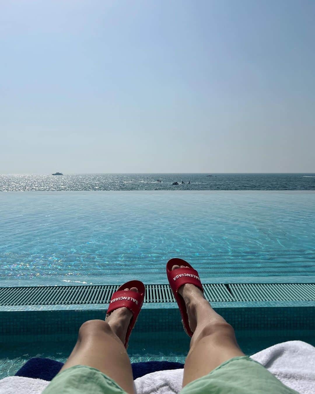 SE7ENさんのインスタグラム写真 - (SE7ENInstagram)「#feelslikeheaven ☀️ #TimeExceptionallyWellSpent」6月17日 17時40分 - se7enofficial