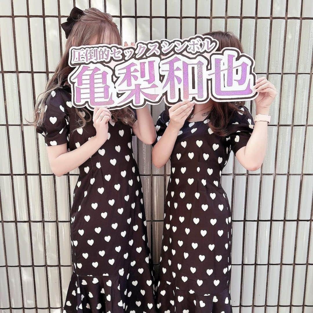 小倉里茉のインスタグラム：「🎀 . 🖤🤍🖤🤍 .」