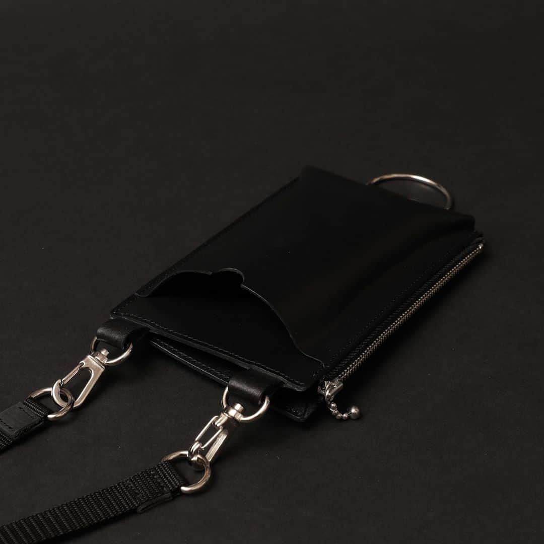 白鳥雪之丞さんのインスタグラム写真 - (白鳥雪之丞Instagram)「TEARS OF SWAN-SMARTPHONE LEATHER ZIP CASEになります!! 福岡PARCO店頭、webshopにて販売中ですので宜しくお願い致します😊🏬💻  https://tears-of-swan.shop-pro.jp/?pid=174609083 (webshopオーダー分、今月末発送)  @tears_of_swan  #tearsofswan  #smartphonecase #leathercase #スマホケース」6月17日 17時48分 - yukinojoeshiratori