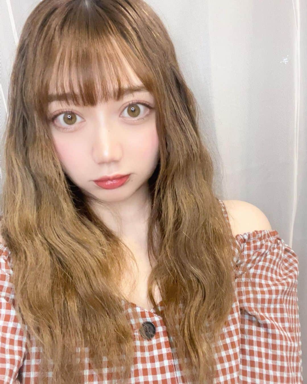 小澤しぇいんさんのインスタグラム写真 - (小澤しぇいんInstagram)「SHEINでお買い物👛  最近はアパレル以外にも安くて便利な家具や美容商品も流行って来てるよね〜♡ 私は初めて家具と美容家電をSHEINで揃えてみました✨ 本当可愛くて何より安いのが良い♡ 届くのも早かったし、ちゃんとしてるかな〜って正直不安だったけどどれもすごく良い商品だったの！ 部屋も少しおしゃれになりました♪ 太陽の日差しでお星様に見えるカーテンがすごくお気に入り⭐️ 🐈ちゃん柄のストレートアイロンもコーム型になってて火傷の心配もあまりないし、何より温まる時間が早くてすごい便利！  SHEIN Summer Sale launch day starting from today! Save money. Live in style!  ▼商品ID 14485955 14371902 14372886 12641339 9940690  ▼クーポン情報 クーポンコード：SMP7208 割引率：お買い上げ金額1～5,999円まではセール価格より15%OFF、6,000円以上は20%OFFが適用される。 利用期限：公開日〜6月末日  @sheinofficial　@shein_japan #saveinstyle #SHEIN #SHEINpartner #SHEINhome #SHEINbeauty #SHEINelectronics #SHEINappliances #shein購入品」6月17日 18時00分 - 1217_shane