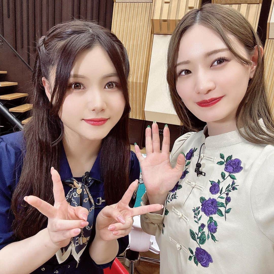 中田花奈さんのインスタグラム写真 - (中田花奈Instagram)「本日17日(土)24時～ 『かなりんのトップ目とれるカナ？』  対局ゲストは #乃木坂46 #伊藤理々杏 ちゃん @riria.ito_official  #武田雛歩 さん @hinaho_tkm  #中川美優 さん @nakagawamiyuu   理々杏以外プロ雀士というのが なんだか感慨深いし 理々杏が普通に麻雀打ってるのも 感慨深いよねえ  今週ももちろん 進行は#三田麻央 きゅん @kyunmao_m99  解説は#鈴木たろう 先生  観てね❤️‍🔥」6月17日 18時09分 - nakadakana_official