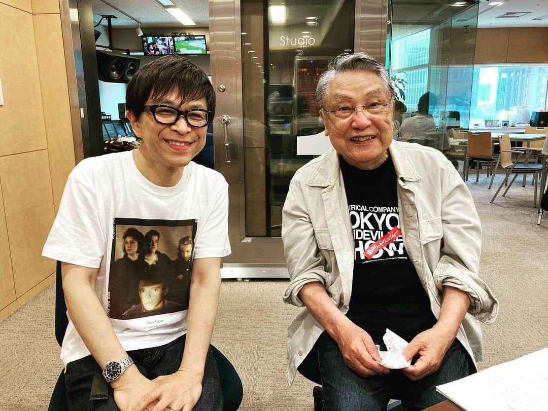 武田真一さんのインスタグラム写真 - (武田真一Instagram)「田村淳さんの文化放送「News CLUB」にお招き頂きました。 社会と向き合い、言葉で様々な人々をユナイトしようとしている田村さんに、とても共感します。 楽しくお話させて頂きました。有難うございます！  そしてそして！ スタジオの外で、レジェンドおふたりとお会いできました。伊東四朗さんと吉田照美さん！ ラジオは、いいな、と心が温かくなりました。  皆さん本当に有難うございます。  ☆聞き逃しはRadikoで！ ↓ ロンドンブーツ1号2号 田村淳のNewsCLUB 文化放送 2023/6/17(土) 13:00-14:55   https://radiko.jp/share/?t=20230617130000&sid=QRR   #radiko #ニュースクラブ #田村淳 #砂山圭大郎 #時事 #政治 #社会 #経済 #芸人 #文化放送」6月17日 18時10分 - raspberrydrops