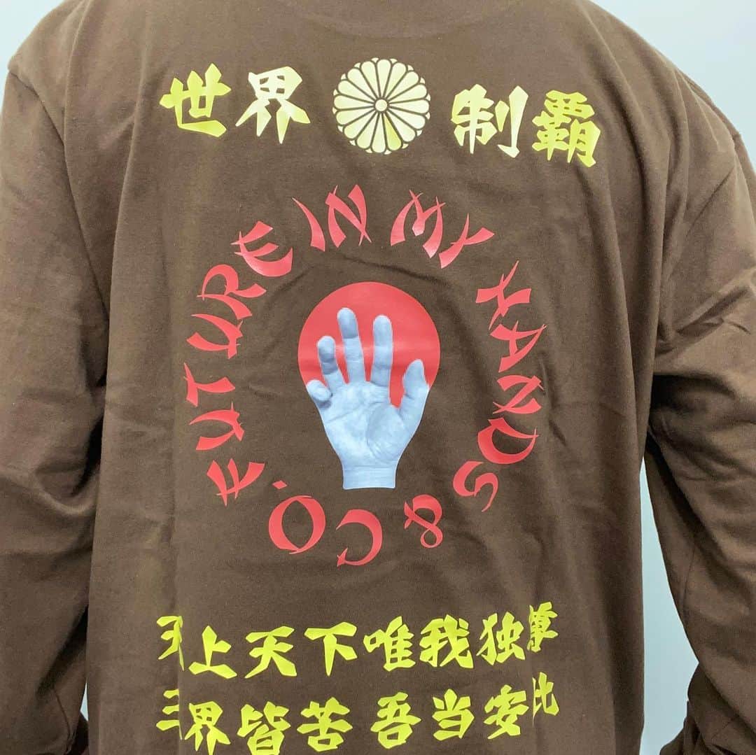 山崎裕太さんのインスタグラム写真 - (山崎裕太Instagram)「。 。 。 『未来俺等手中（future in my hands）』  long sleeve tee vintage natural dark brown」6月17日 18時30分 - yuta.yamazaki0308_official