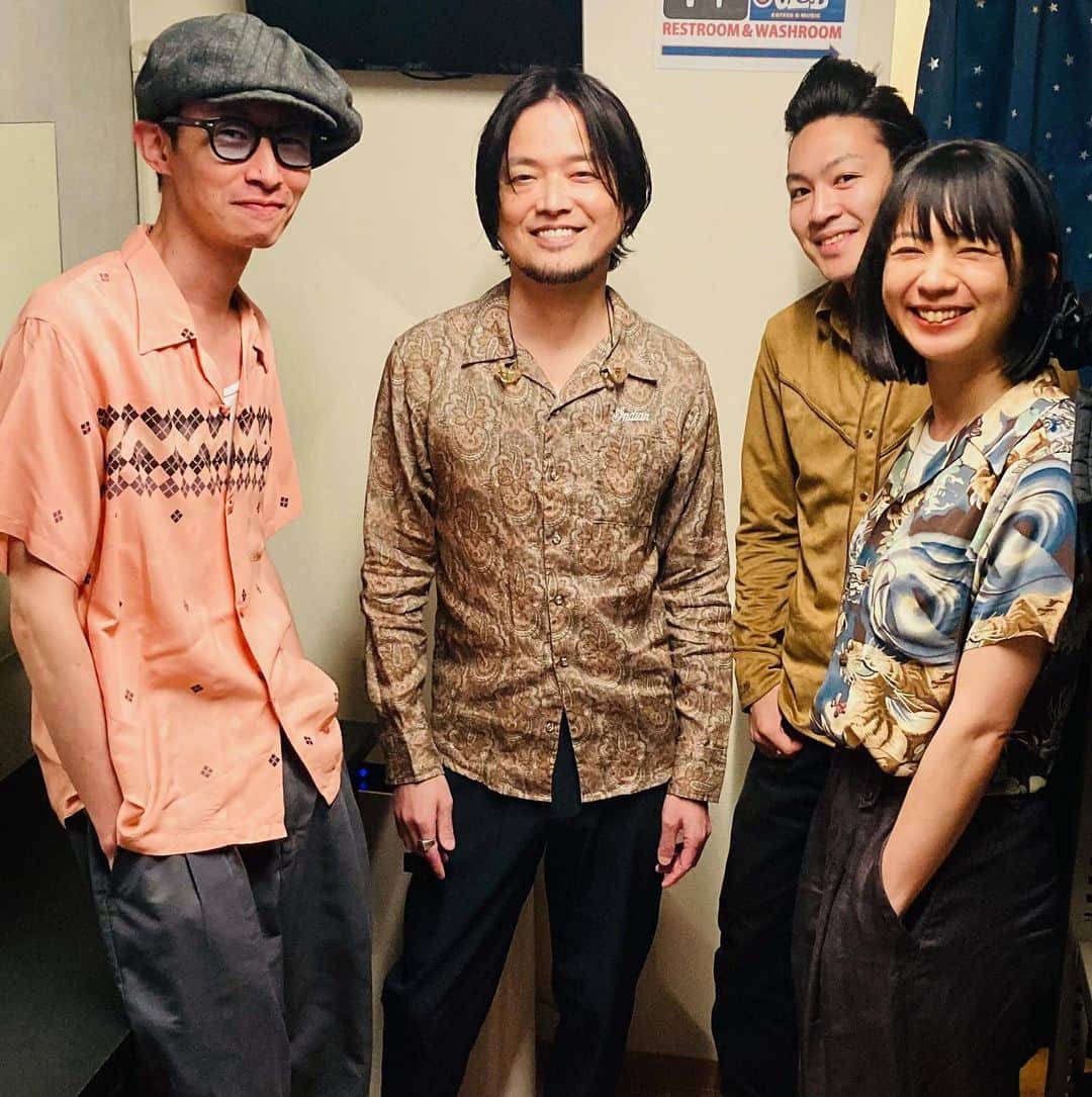関根史織さんのインスタグラム写真 - (関根史織Instagram)「山中さわおソロバンド BOOTY CALL TOUR  写真は 2023.06.16 荻窪TOP BEAT CLUB にて  宇都宮公演に引き続きお客さんの熱量が凄くて 嬉しくて高揚しました  今月の公演はわたしがベースを弾きますのでよろしくお願いします  6/21(水)徳島 6/23(金)広島 6/24(土)福岡 6/26(月)岡山 6/28(水)浜松  最近買った新しいアンプと共に行きます みなさま良ければ観に来て下さいね  #山中さわお #bootycalltour」6月17日 18時34分 - sekine_bbb