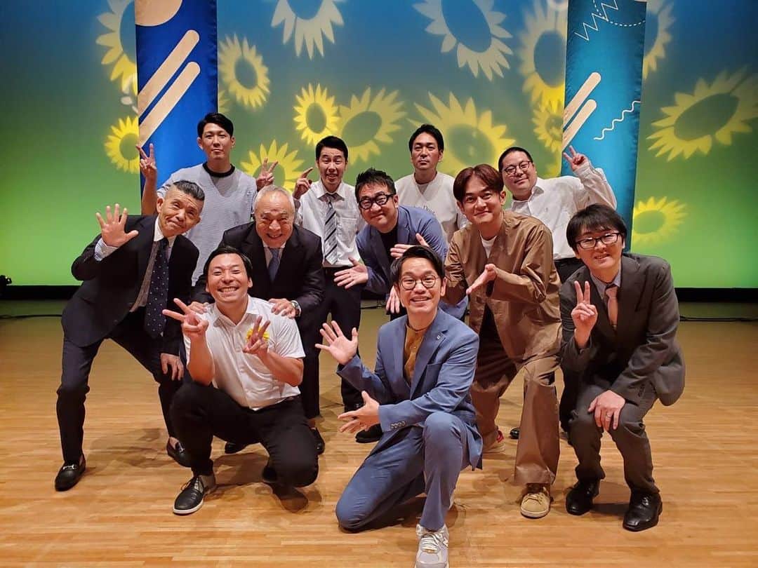 きむちゃんさんのインスタグラム写真 - (きむちゃんInstagram)「インディアンス寄席SUPERありがとうございました！ たぶっちゃんの地元たつの市で 凱旋ライブ行われました！！！ 西川のりおよしお師匠や、 なすなかにしさんにスーパーマラドーナさんにミルクボーイさんにネルソンズにさや香の豪華メンツ！！ そして超満席でした！ ありがとうございました！  #豪華メンツで凄い #後ろもひまわり #コーナーもやりました #コーナーめっちゃ面白かったです」6月17日 18時43分 - indianskimu