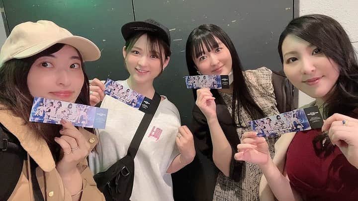 のインスタグラム：「インスタサボってる間にニーキューオメガのライブにも行ってました、載せてない写真が沢山ある…！！ 更新しなきゃ😭  ニーキューオメガはじすたげ仲間の夏乃ちゃんが所属するアイドルグループで、デビューしてすぐに台湾ライブまで決まった物凄く勢いのあるアイドルちゃんなので是非チェックしてみてね！  #ニーキューオメガ」