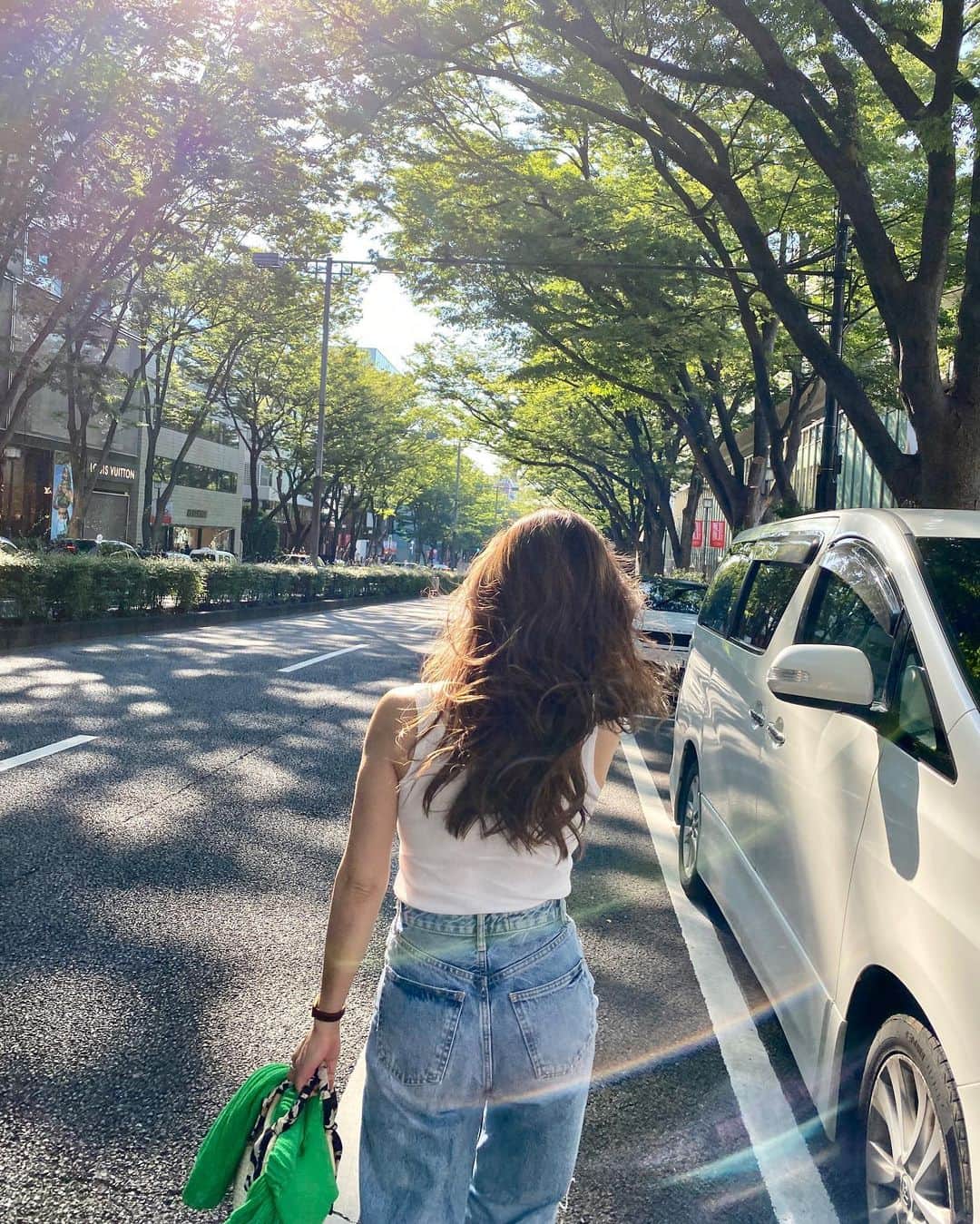 上原歩さんのインスタグラム写真 - (上原歩Instagram)「🫧🫧🫧  美しい土曜日の光 beautiful saturday sunlight.  __________________________________  #love #life #loveislove  #saturday #weekend #raffia  #sunlight #beautiful #sensistudio」6月17日 18時56分 - ayumiuehara