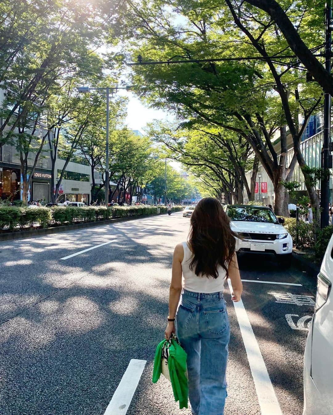 上原歩さんのインスタグラム写真 - (上原歩Instagram)「🫧🫧🫧  美しい土曜日の光 beautiful saturday sunlight.  __________________________________  #love #life #loveislove  #saturday #weekend #raffia  #sunlight #beautiful #sensistudio」6月17日 18時56分 - ayumiuehara