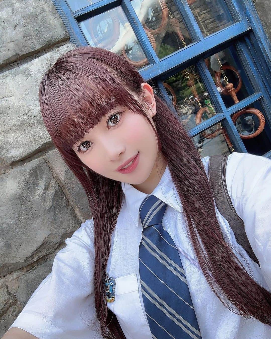 里吉うたのさんのインスタグラム写真 - (里吉うたのInstagram)「. ♥  遂にみいみようーでユニバしてきた〜🩷💜💙  ルーナの杖とネクタイで念願のレイブンクロー生になれた🪄🦅  #beyooooonds #ハロプロ  #里吉うたの #うーたん  #うーすたぐらむ  #ユニバ #usj #ハリーポッター #harrypotter #バウンドコーデ  #レイブンクロー #ravenclaw #ルーナラブグッド #lunalovegood  ♥」6月17日 19時09分 - utano_satoyoshi.official