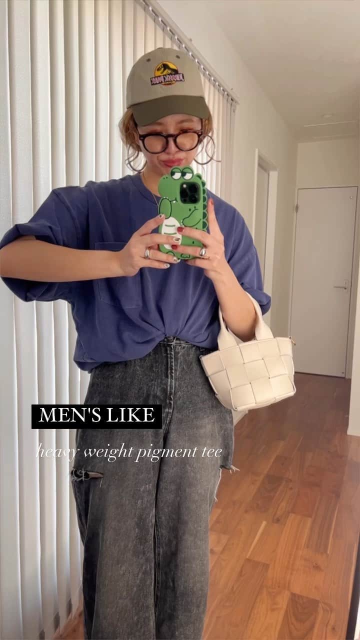 natsupoo0315のインスタグラム：「ピグメント加工で古着っぽさが かわいいへビーウェイトTシャツ！ 綿100%で着心地よくて男女兼用だよ👫 インディゴブルーLサイズ♡  @classicalelf_official   #クラシカルエルフ #classicalelf #エルフコーデ #タイアップ #java #ジャバ #uniqlo #gu #zara #ユニクロ #ジーユー #ザラ #zozo #zozotown #zozo購入品 #zozotown購入品 #プルオーバー #シアートップス #ボーダートップス#骨格ナチュラル#初夏コーデ #夏服コーデ #ワンマイルウェア #スポーツカジュアル」