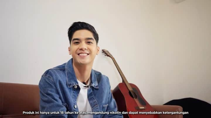 Al Ghazali Köhlerのインスタグラム：「Beberapa waktu lalu gue collab sama @vuse.indonesia untuk special video #BebaskanHebatmu, dan ini behind the scenenya! Udah pada nonton videonya? Jangan lupa tonton di @vuse.indonesia ya!   #VUSExAlGhazali #VUSEIndonesia #ads」