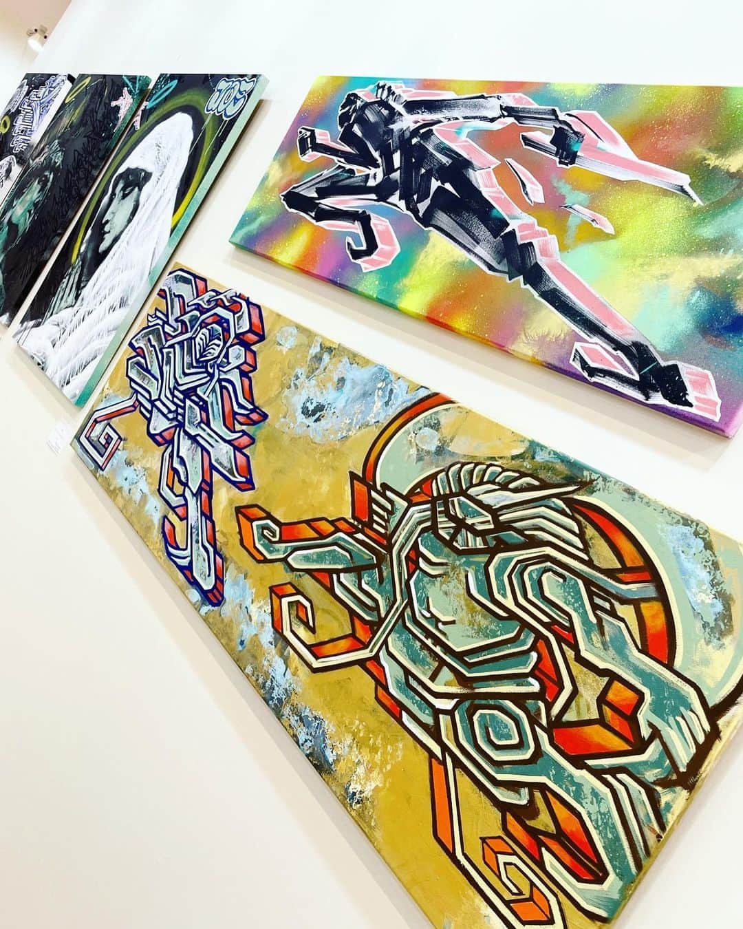 CMKgalleryさんのインスタグラム写真 - (CMKgalleryInstagram)「JOE&CASPERR was here…　@daimarushinsaibashi  @parco_shinsaibashi_official  ２０日まで！🐲👻」6月17日 19時08分 - cmkgallery